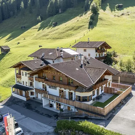 Appartement In Neustift Near Lift
